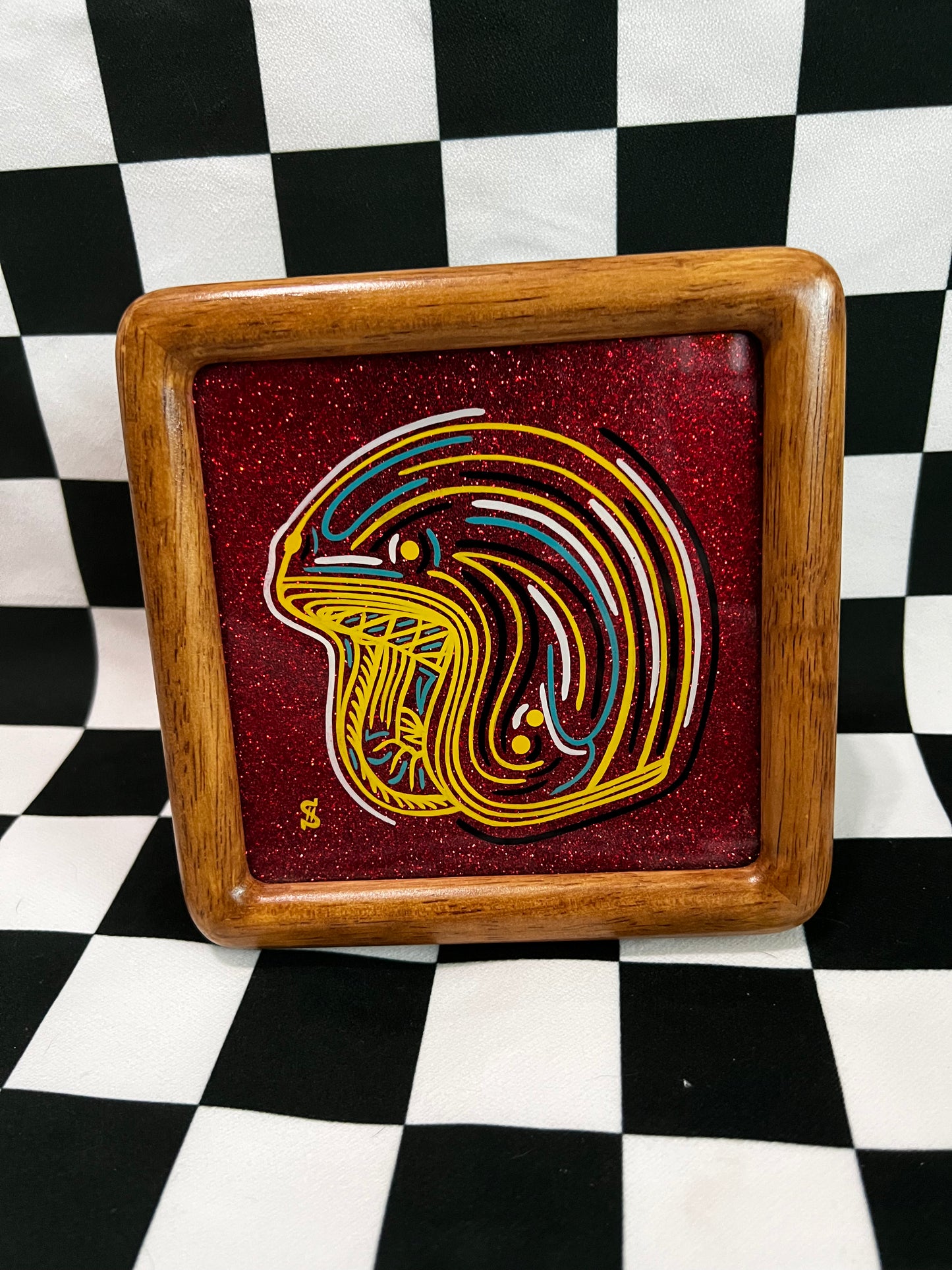 Three Quarter - 4.5x4.5 - Enamel On Glass